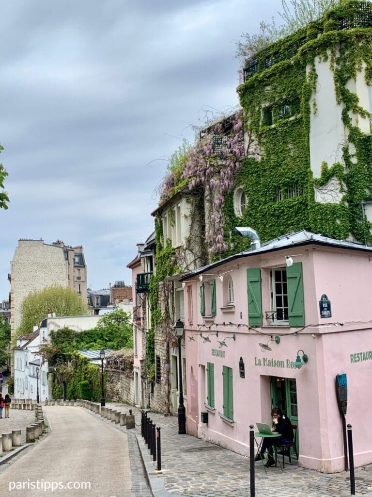 Montmartre ist eines der Quartiere im 18. Arrondissements in Paris