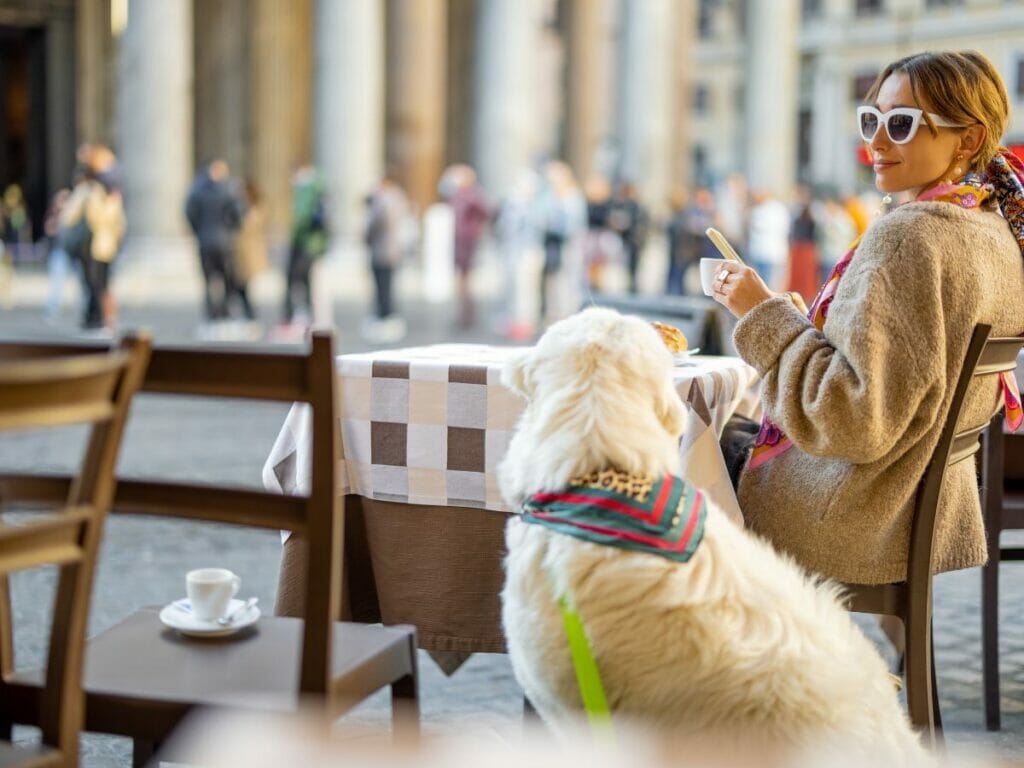 Café mit Hund